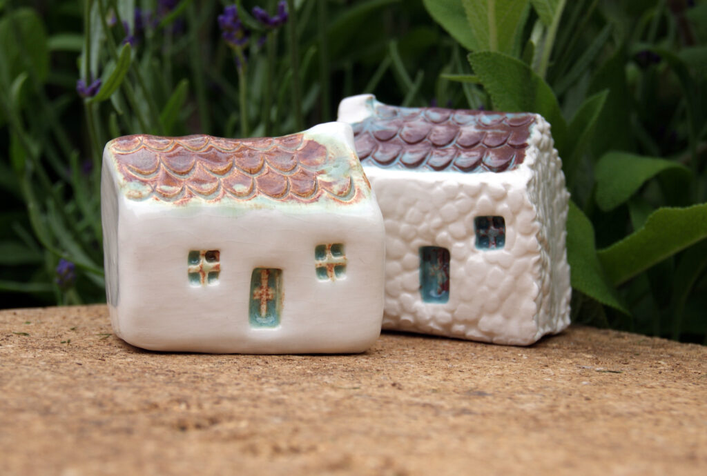 Glenshee Pottery - Wee Turquoise on box